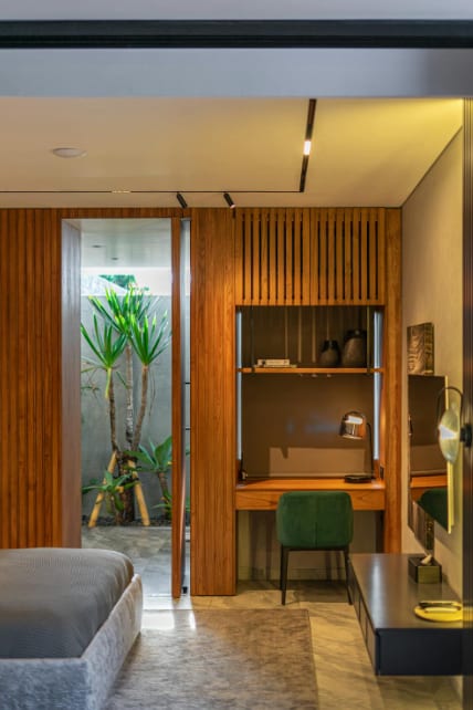 Coin bureau intégré dans chambre parentale sur mesure SCARS.